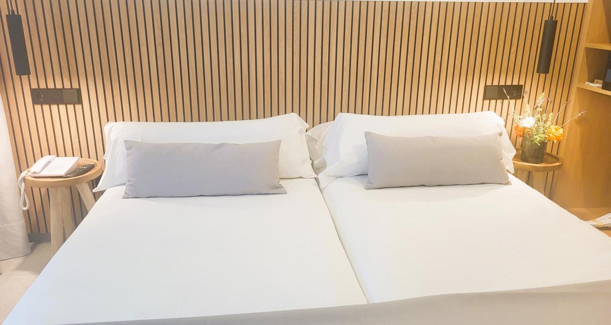 Hotel Bahia Pollensa ปอร์ต เด โปเญนซา ภายนอก รูปภาพ