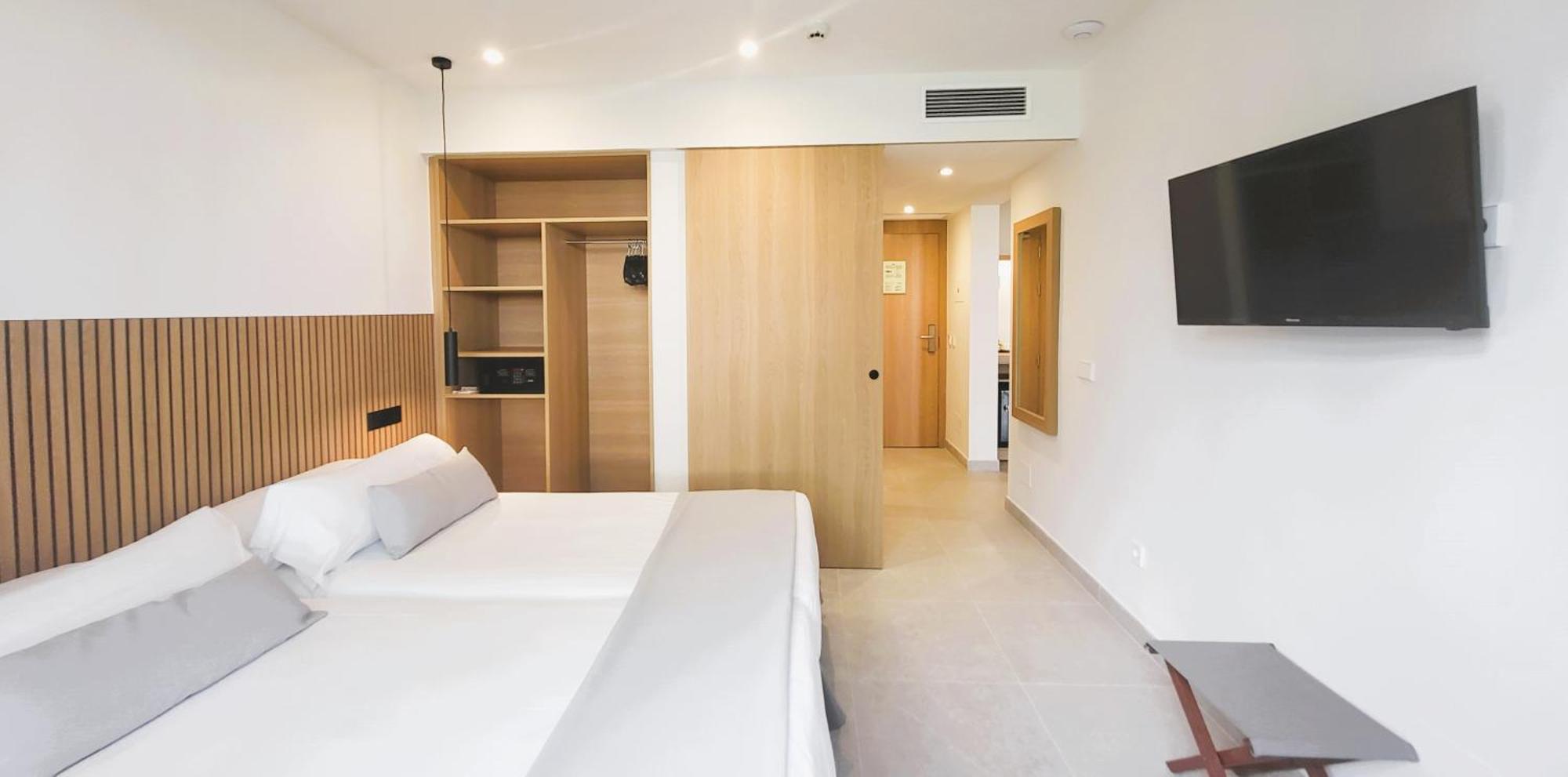 Hotel Bahia Pollensa ปอร์ต เด โปเญนซา ภายนอก รูปภาพ